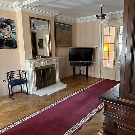 Old Town Apartment Next To Sea Констанца Екстериор снимка