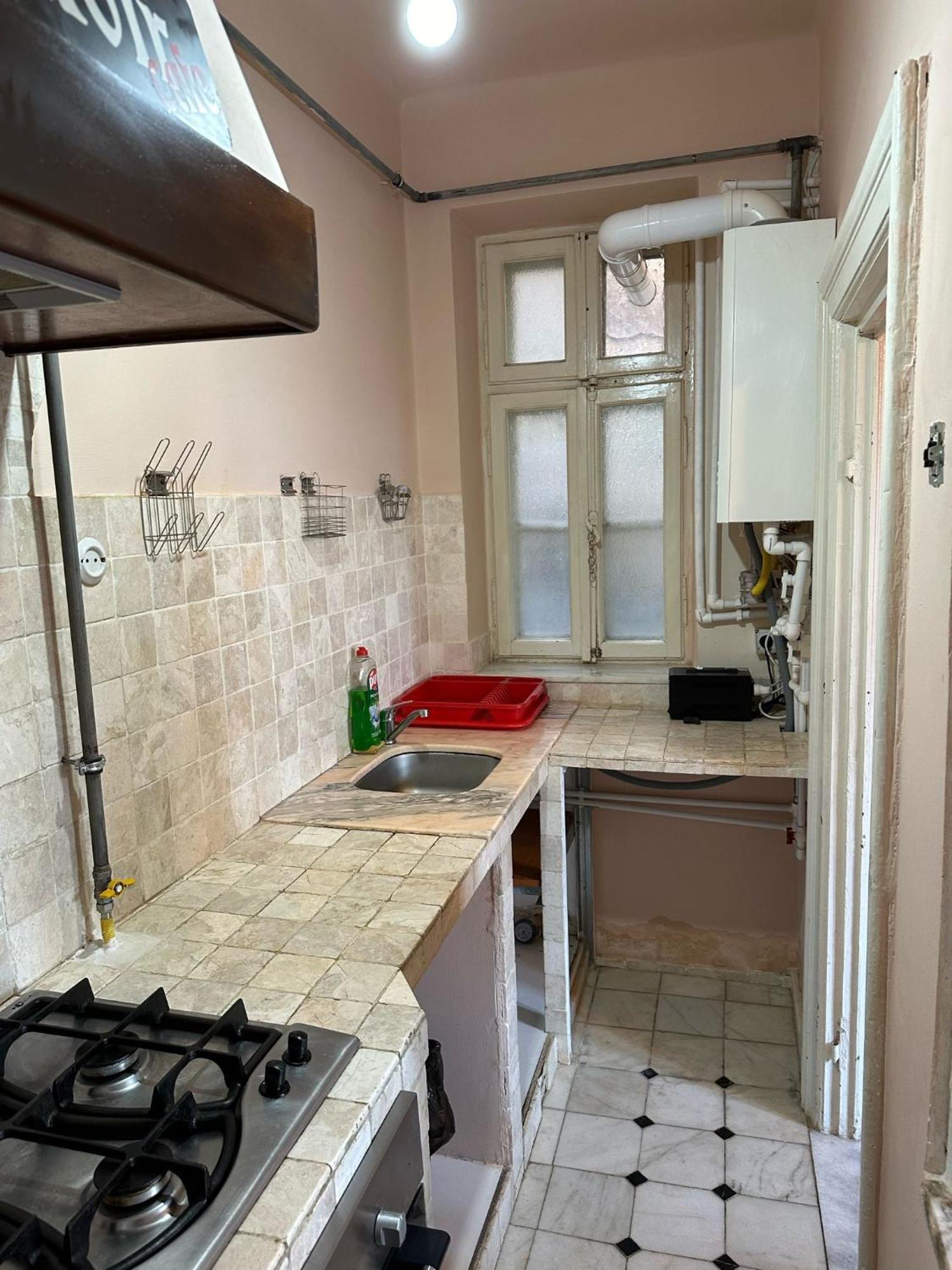 Old Town Apartment Next To Sea Констанца Екстериор снимка